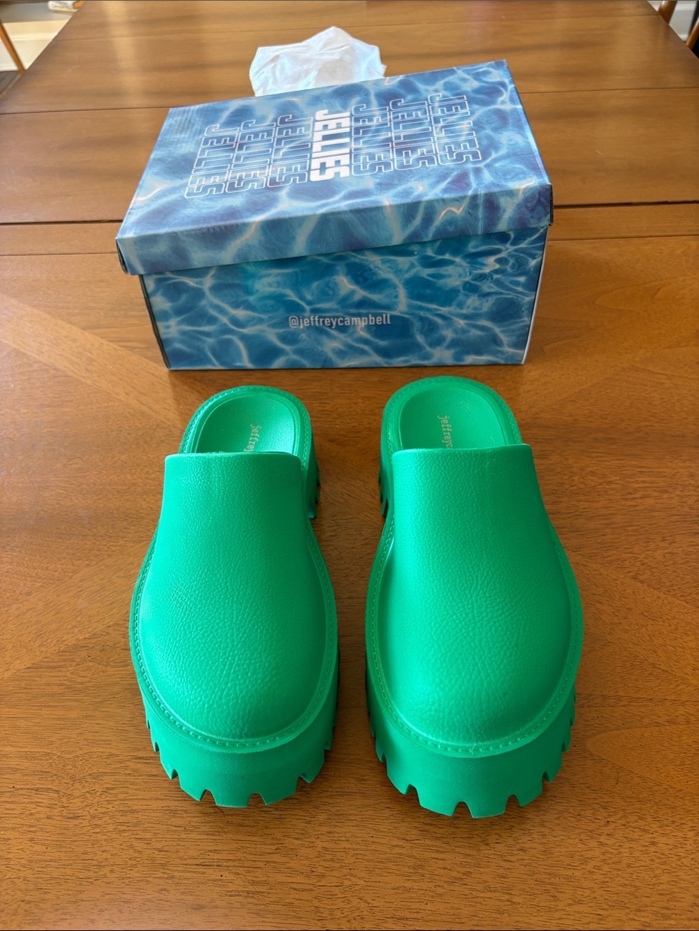 Jeffrey Campbell Women’s Bright Green Chunky Slip-On Clogs